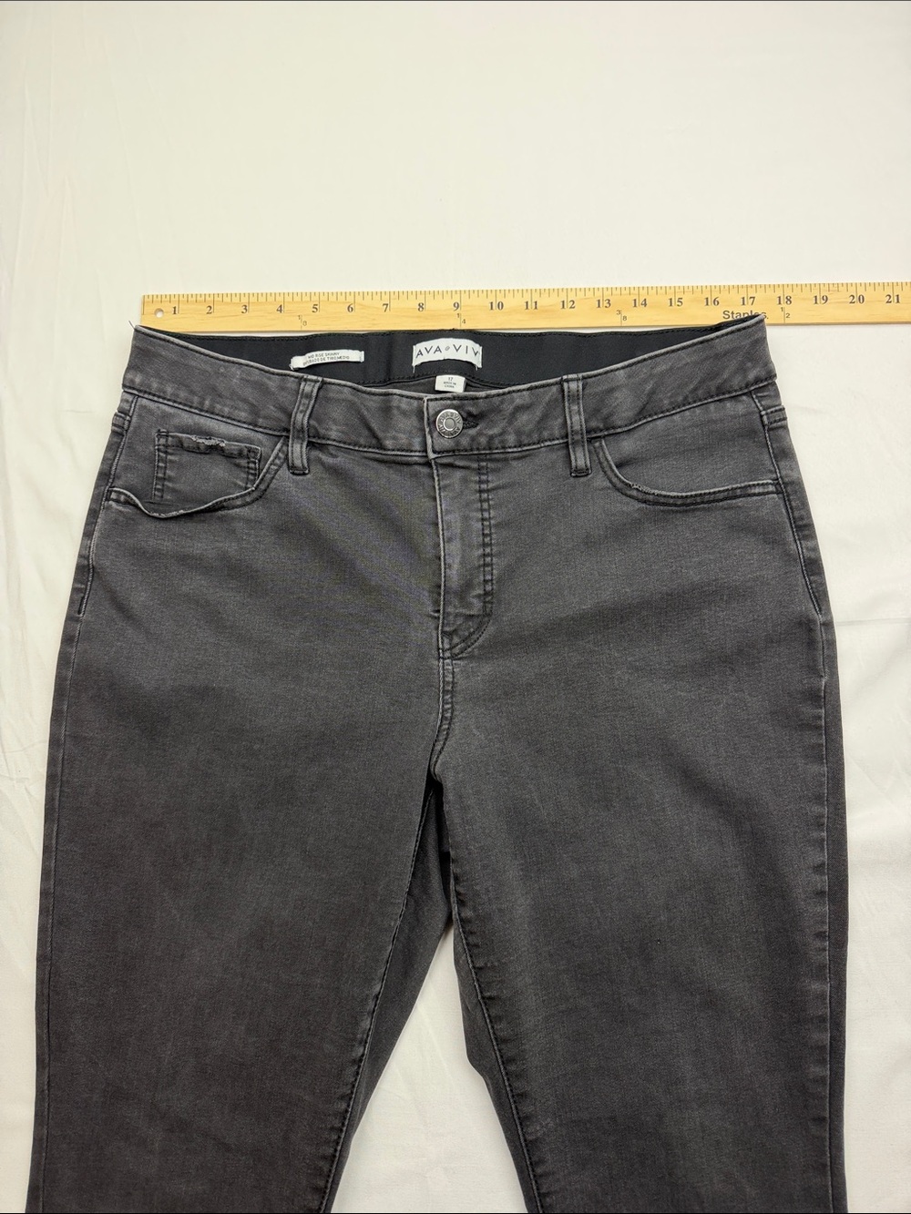 Ava & Viv Black Mid Rise Skinny Jeans with Frayed Hem - Picture 3 of 9